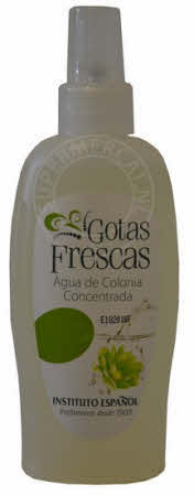 Gotas Frescas Agua de Colonia concentrada comes in a very handy bottle with an atomizer for extra convience