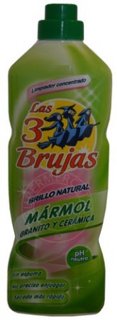 Las 3 Brujas Limpiador Concentrado is a concentraded cleaner from Spain and provides a very clean result 